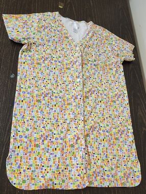 Cabernet Cotton Sleep shirt Nightgown Short Sleeves w/Buttons Size Medium